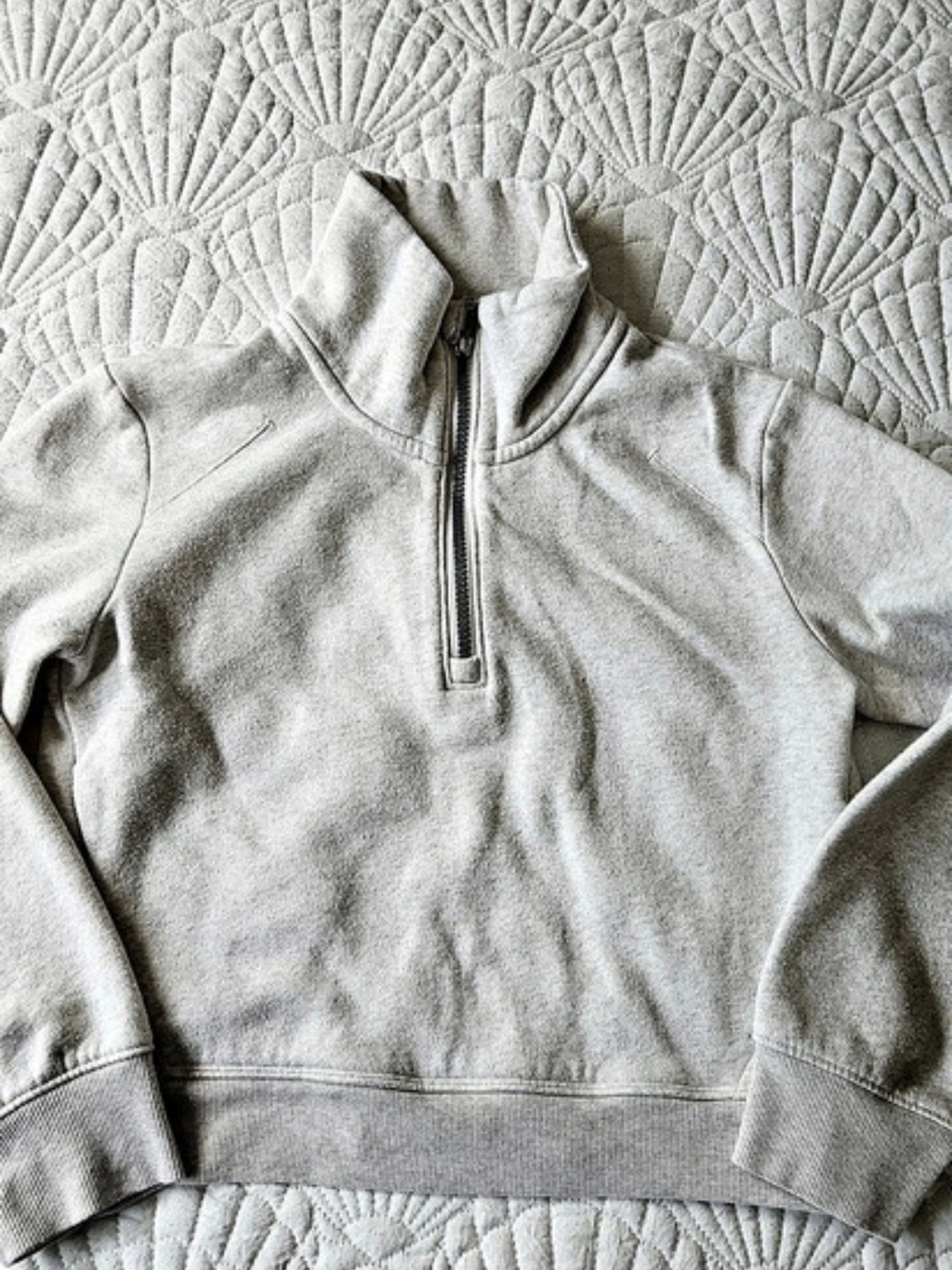 Old Navy Girl's Cream Quarter-Zip Sweatshirt Size 10/12